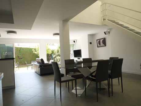 open-plan-livingroom-marbella